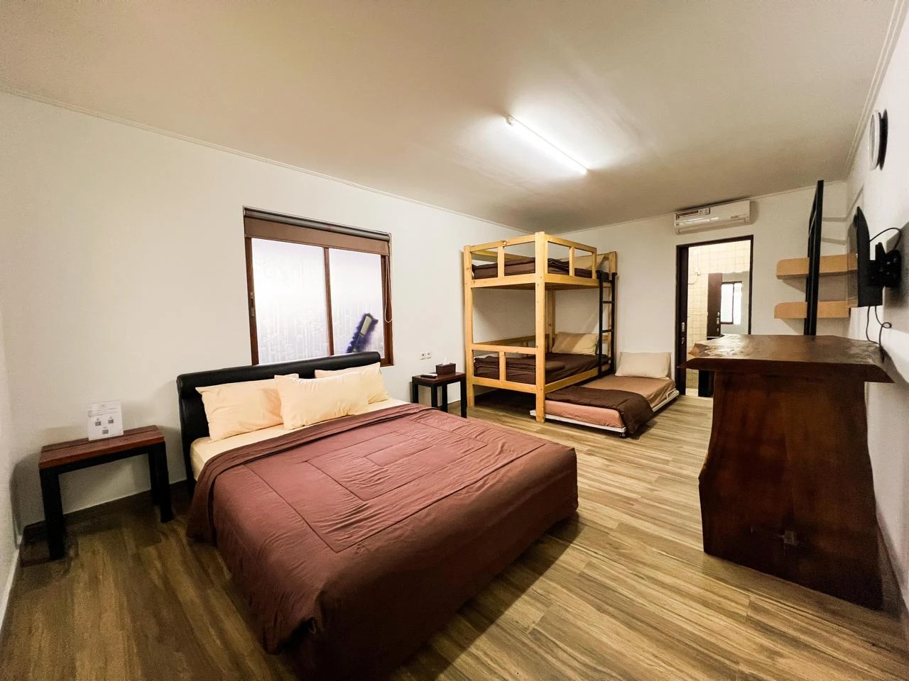 Family Room 1